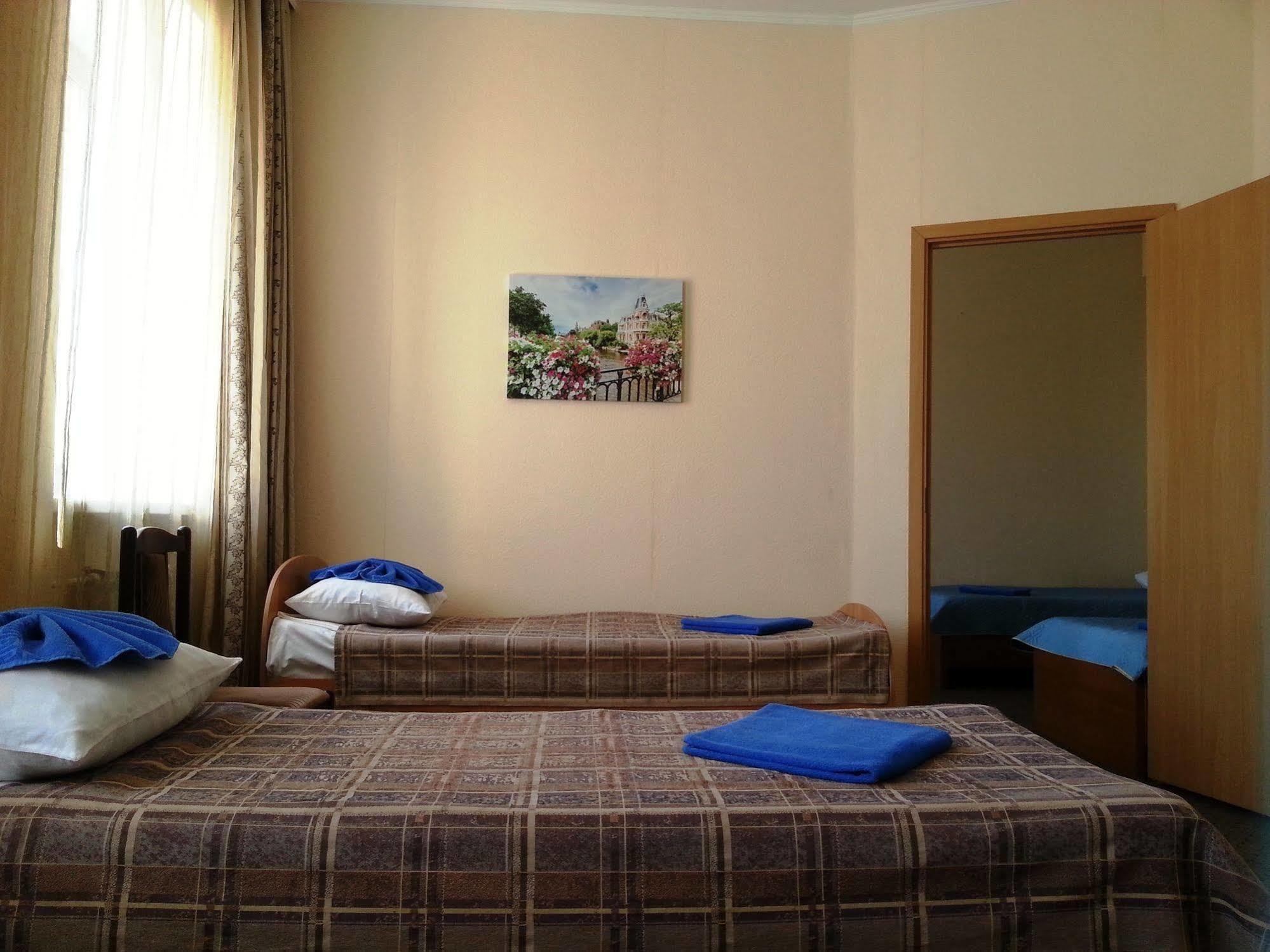 Sever Hotel - Hostel Красноярськ Екстер'єр фото